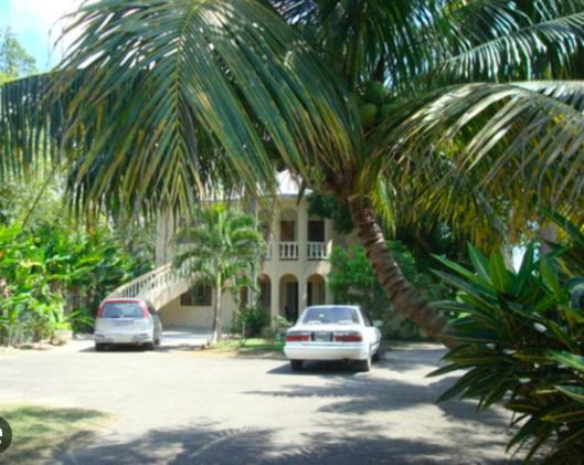 Aqua Studio 6 Aparthotel Negril Exterior photo